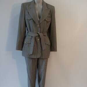 Escada Margaretha Ley Bergdorf Goodman Black White Pinstriped Pantsuit 38 US/M